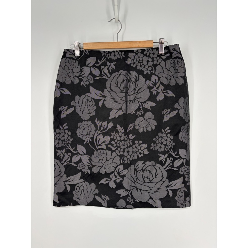 White House Black Market Skirt 8 Black Gray Rose Jacquard Pencil Straight